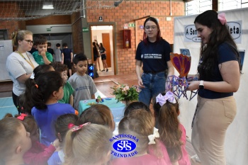 Brincando com a Ciência: Ensino Médio e crianças 