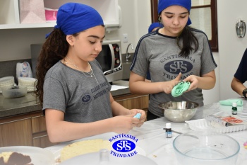 5º ano: doce estudo sobre as células em aula no Espaço Gourmet