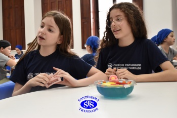 5º ano: doce estudo sobre as células em aula no Espaço Gourmet