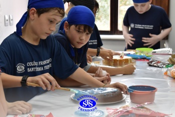 5º ano: doce estudo sobre as células em aula no Espaço Gourmet