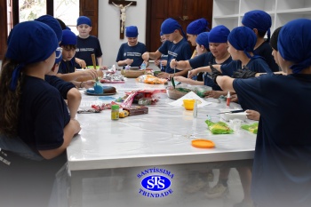 5º ano: doce estudo sobre as células em aula no Espaço Gourmet