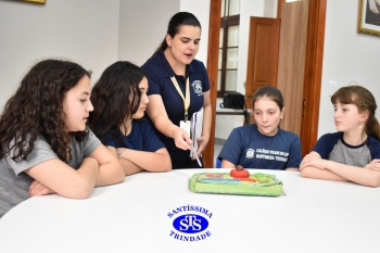 5º ano: doce estudo sobre as células em aula no Espaço Gourmet