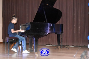 Recital Classes de Piano  é marcado por lindas apresentações dos alunos