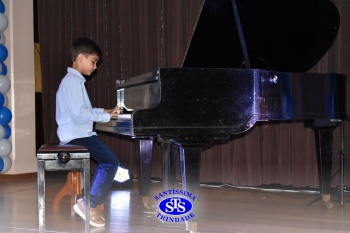 Recital Classes de Piano  é marcado por lindas apresentações dos alunos