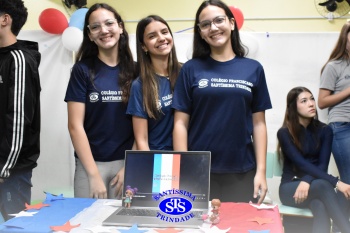 Stop Motion é utilizado para narrar a história da Revolução Francesa