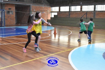 Gincana Esportiva proporciona momentos de convivência e diversão | 4º ano