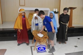 Estudantes celebram o sentido do Natal e fortalecem laços de amizade na Capela