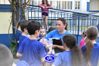 Projeto baú literário introduz as produções textuais | 2º ano