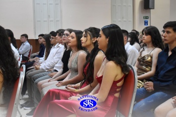 Formatura do 9º ano celebra a passagem para o Ensino Médio