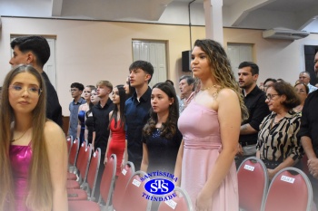 Formatura do 9º ano celebra a passagem para o Ensino Médio