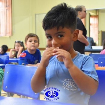 Estudantes retornam às aulas