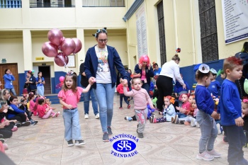 Desfile do Cabelo Maluco na Educação Infantil 