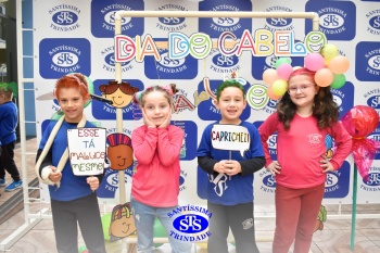 Desfile do Cabelo Maluco na Educação Infantil 