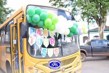 Diversão sobre rodas na Party Tour celebra a conclusão da Educação Infantil