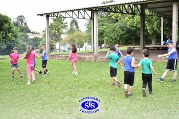 Diversão sobre rodas na Party Tour celebra a conclusão da Educação Infantil