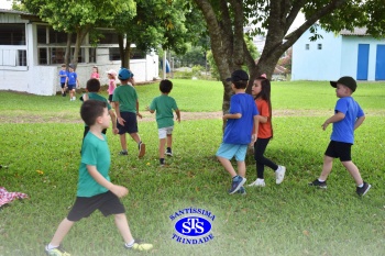 Diversão sobre rodas na Party Tour celebra a conclusão da Educação Infantil