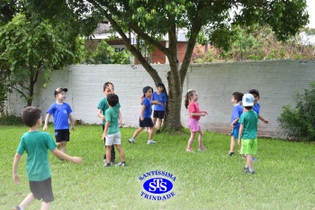 Diversão sobre rodas na Party Tour celebra a conclusão da Educação Infantil