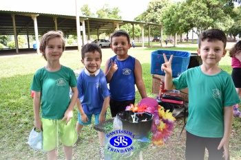 Diversão sobre rodas na Party Tour celebra a conclusão da Educação Infantil