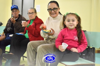 Alunos do Infantil 3 comemoram o Dia dos Avós com atividades especiais