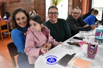 Infantil 5 comemora o Dia dos Avós com um bingo no Parque Franciscano STS