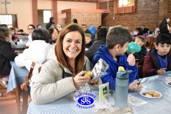 Infantil 5 comemora o Dia dos Avós com um bingo no Parque Franciscano STS