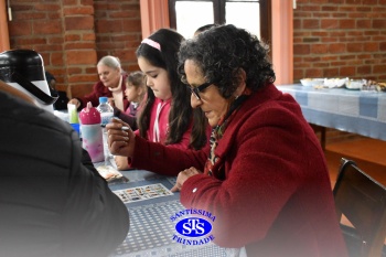 Infantil 5 comemora o Dia dos Avós com um bingo no Parque Franciscano STS