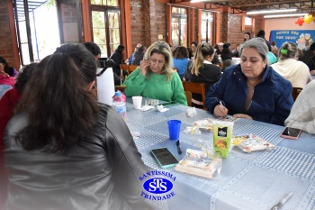 Infantil 5 comemora o Dia dos Avós com um bingo no Parque Franciscano STS