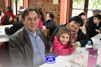 Infantil 5 comemora o Dia dos Avós com um bingo no Parque Franciscano STS