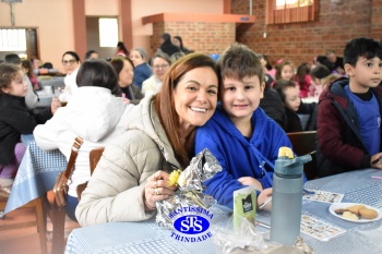 Infantil 5 comemora o Dia dos Avós com um bingo no Parque Franciscano STS