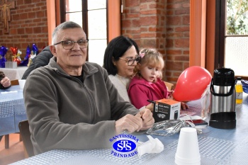 Infantil 5 comemora o Dia dos Avós com um bingo no Parque Franciscano STS