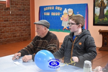 Infantil 5 comemora o Dia dos Avós com um bingo no Parque Franciscano STS