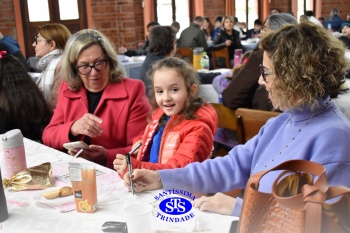 Infantil 5 comemora o Dia dos Avós com um bingo no Parque Franciscano STS