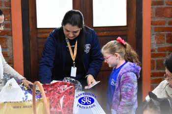 Infantil 5 comemora o Dia dos Avós com um bingo no Parque Franciscano STS