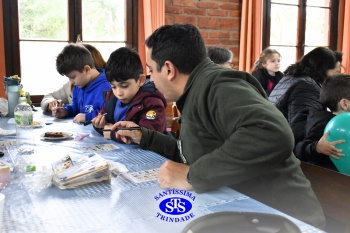 Infantil 5 comemora o Dia dos Avós com um bingo no Parque Franciscano STS