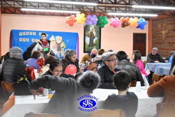 Infantil 5 comemora o Dia dos Avós com um bingo no Parque Franciscano STS