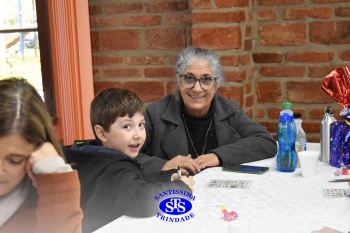 Infantil 5 comemora o Dia dos Avós com um bingo no Parque Franciscano STS