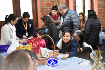 Infantil 5 comemora o Dia dos Avós com um bingo no Parque Franciscano STS