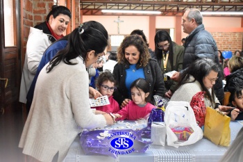 Infantil 5 comemora o Dia dos Avós com um bingo no Parque Franciscano STS