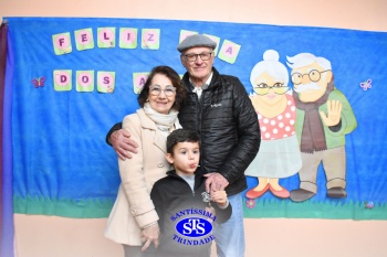 Infantil 5 comemora o Dia dos Avós com um bingo no Parque Franciscano STS