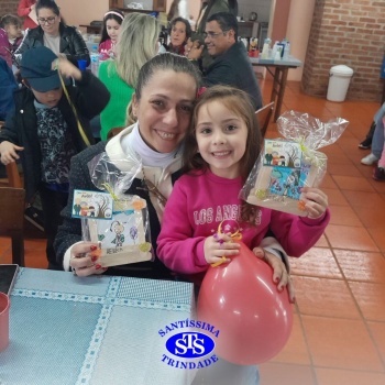 Infantil 5 comemora o Dia dos Avós com um bingo no Parque Franciscano STS