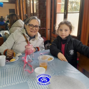 Infantil 5 comemora o Dia dos Avós com um bingo no Parque Franciscano STS