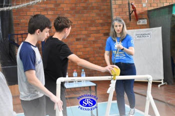 Feira de Ciências coloca estudantes em contato com a pesquisa científica | 9º ano