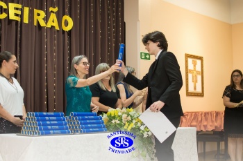 Formatura do Ensino Médio celebra as conquistas dos  alunos e o fim de um ciclo