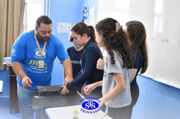 Alunos do 7º ano e da 2ª série participam do projeto Meliponário Franciscano