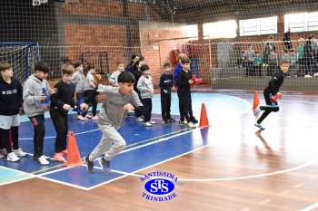 Alunos do 4º ano participam de diversas atividades na Gincana Esportiva 