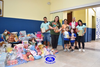 Crianças do Colégio doam brinquedos para o 3º Natal Solidário AMPS 