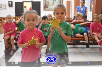 Educação Infantil celebra o Natal e pratica o bem ao próximo