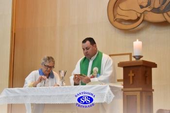 Estudantes participam de Celebração Eucarística na Capela do Colégio