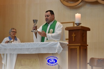 Estudantes participam de Celebração Eucarística na Capela do Colégio