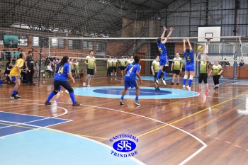 Colégio e APM promovem 1º Torneio de Vôlei Misto no 23º Valorando